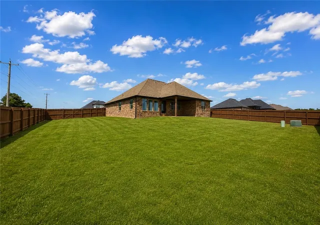 Homes for sale in Siloam Springs, AR | 804 W Shane Ct, Siloam Springs, AR 72761 | MLS# 1351453