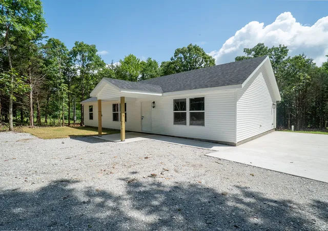 Homes for sale in Elkins, AR | 277 Madison County Road 6124, Elkins, AR 72727 | MLS# 1349155