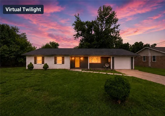 2nd image of 703 Nw J St, Bentonville, AR 72712 | MLS# 1351531