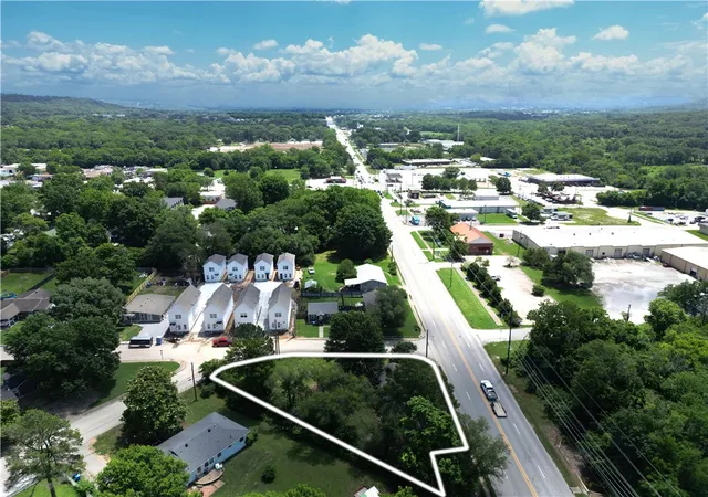 4th image of 602 W 15Th St, Fayetteville, AR 72701 | MLS# 1351595