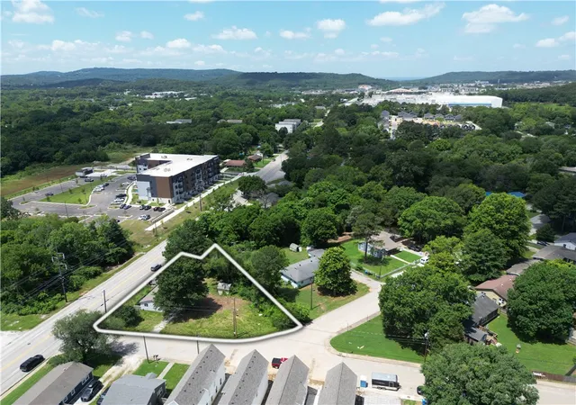5th image of 602 W 15Th St, Fayetteville, AR 72701 | MLS# 1351595