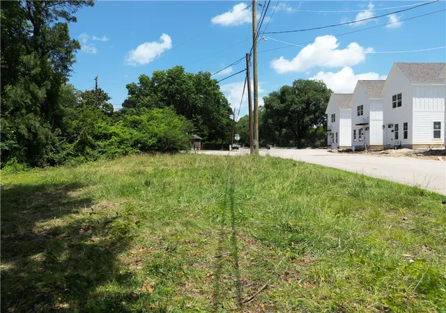 9th image of 602 W 15th St, Fayetteville, AR 72701 | MLS# 1351595