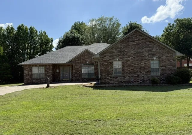 Photo 1 of Single family home for sale at 474 Channel Cir, Russellville, AR 72802 | MLS# 1351607 | Listing updated on 2026-07-29
