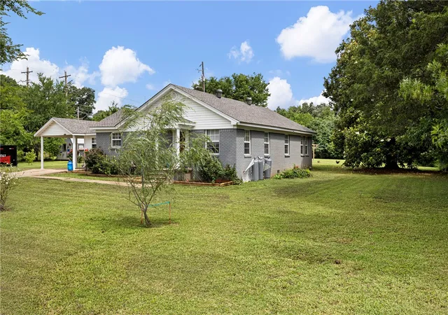Homes for sale in Atkins, AR | 8963 Us Hwy 64, Atkins, AR 72823 | MLS# 1351612