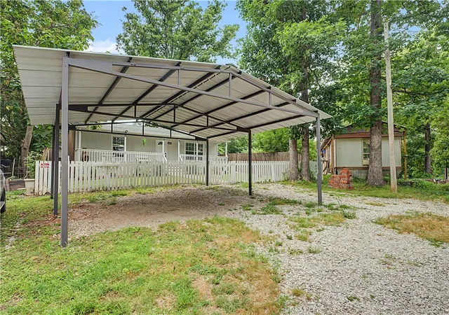 Homes for sale in Rogers, AR | 16263 Lucky Ln, Rogers, AR 72756 | MLS# 1351361