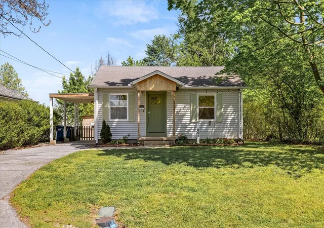 1st image of 804 Nw B St, Bentonville, AR 72712 | MLS# 1351598