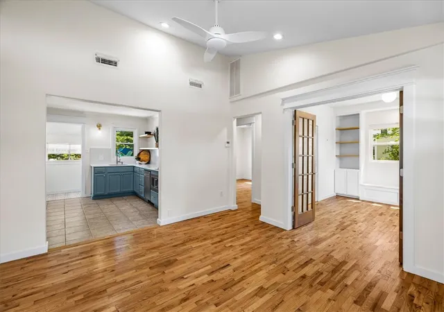 Photo 3 of Sale Pending at 804 Nw B St, Bentonville, AR 72712 | MLS# 1351598 | Listing updated on 2026-08-04