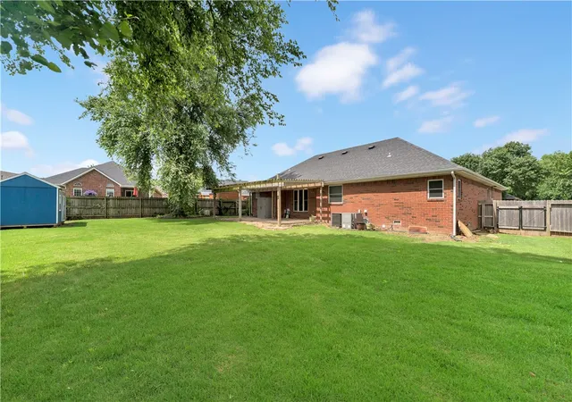 2nd image of 600 Primrose Ave, Siloam Springs, AR 72761 | MLS# 1351123