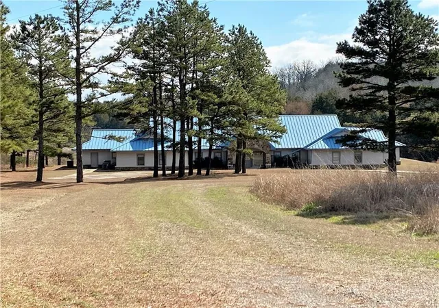 Homes for sale in Mulberry, AR | 8524 Youth Ranch Rd, Mulberry, AR 72947 | MLS# 1351511