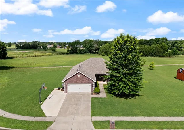2nd image of 11741 Creek Ln, Farmington, AR 72730 | MLS# 1351663