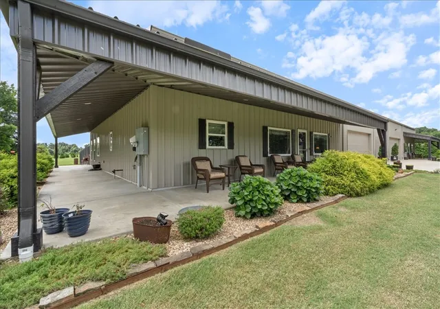 Homes for sale in Gravette, AR | 13817 N Mount Olive Rd, Gravette, AR 72736 | MLS# 1349801