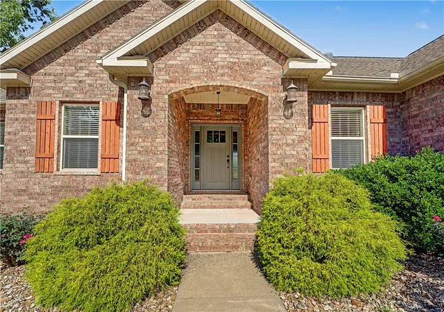 2nd image of 11 Talana Pl, Bella Vista, AR 72715 | MLS# 1351643