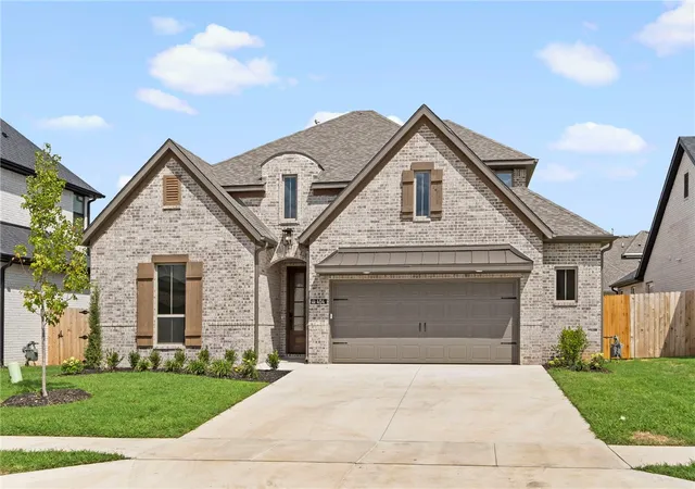 Photo 1 of Sale Pending at 404 Woodsbury Ln, Springdale, AR 72762 | MLS# 1351688 | Listing updated on 2026-10-11
