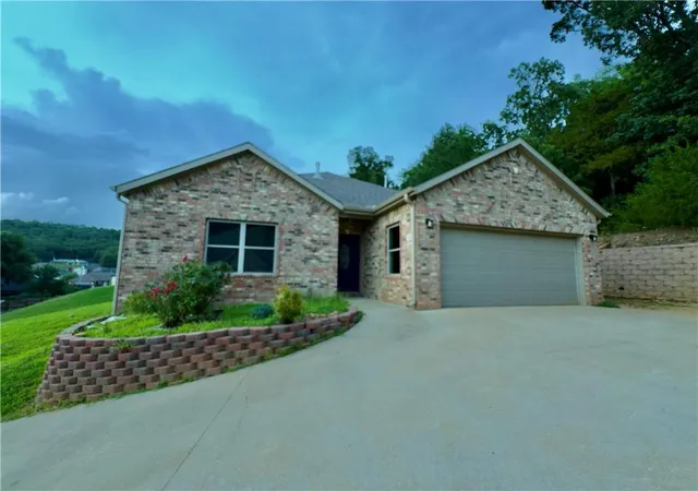 3rd image of 2232 Presley Ln, Springdale, AR 72764 | MLS# 1351700