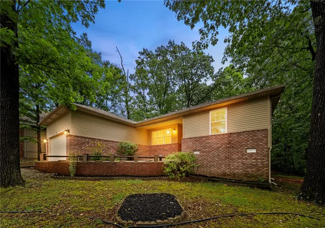 1st image of 4 Winters Ln, Bella Vista, AR 72714 | MLS# 1351707