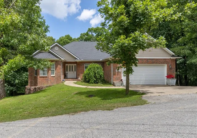 1st image of 3 Appleby Ln, Bella Vista, AR 72715 | MLS# 1351721