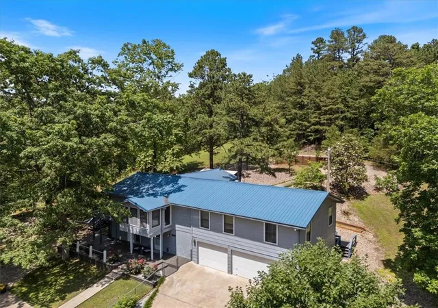 Photo 2 of Single family home for sale at 11559 Pine Crk Holw Rd, Rogers, AR 72756 | MLS# 1351730 | Listing updated on 2026-08-27