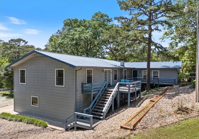 Photo 4 of Single family home for sale at 11559 Pine Crk Holw Rd, Rogers, AR 72756 | MLS# 1351730 | Listing updated on 2026-08-27