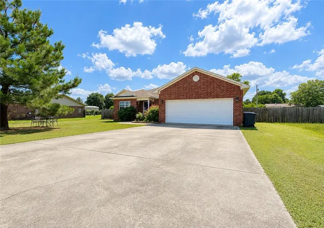Homes for sale in Lamar, AR | 109 Meadow Ln, Lamar, AR 72846 | MLS# 1351671