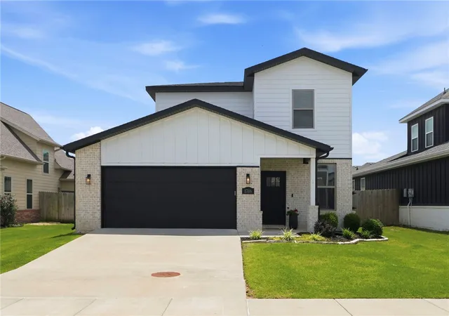 1st image of 1706 W Broadway Pl, Rogers, AR 72758 | MLS# 1351654
