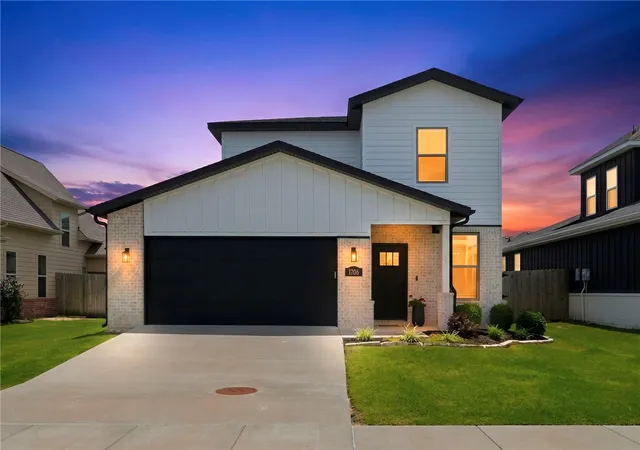 2nd image of 1706 W Broadway Pl, Rogers, AR 72758 | MLS# 1351654