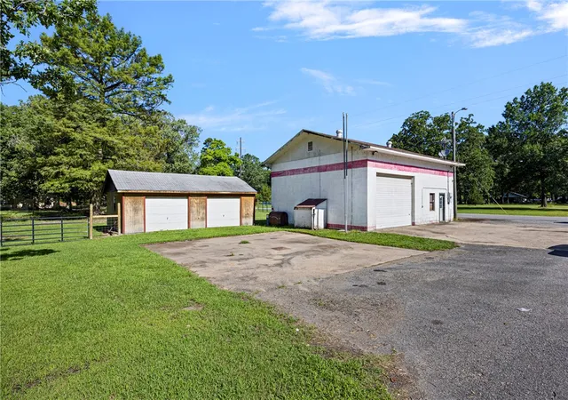 3rd image of 221 Hwy 9, Oppelo, AR 72110 | MLS# 1351623