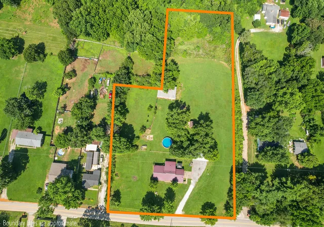 2nd image of 3194 N 56th St, Springdale, AR 72762 | MLS# 1351489