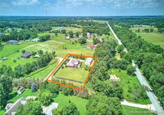 2nd image of 15888 Stave Ct, Gentry, AR 72734 | MLS# 1351593