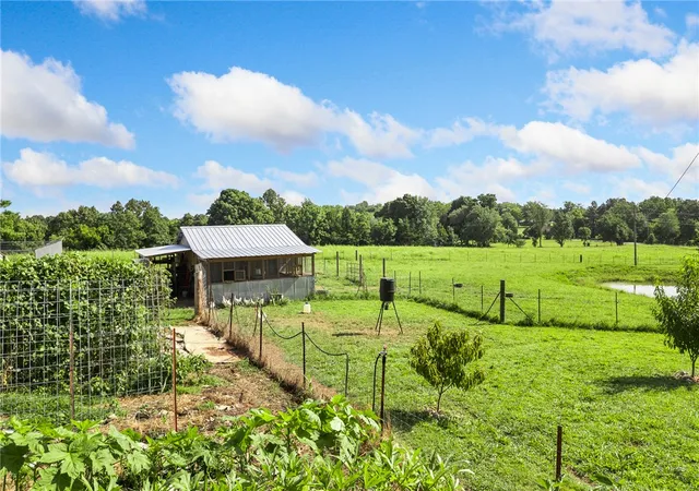 2nd image of 201 May Pop Ln, Marshall, AR 72650 | MLS# 1351646