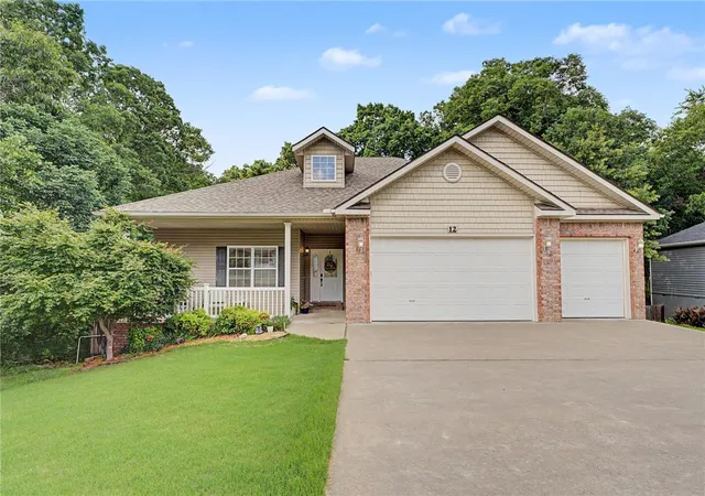1st image of 12 Hoyer Ln, Bella Vista, AR 72714 | MLS# 1351498