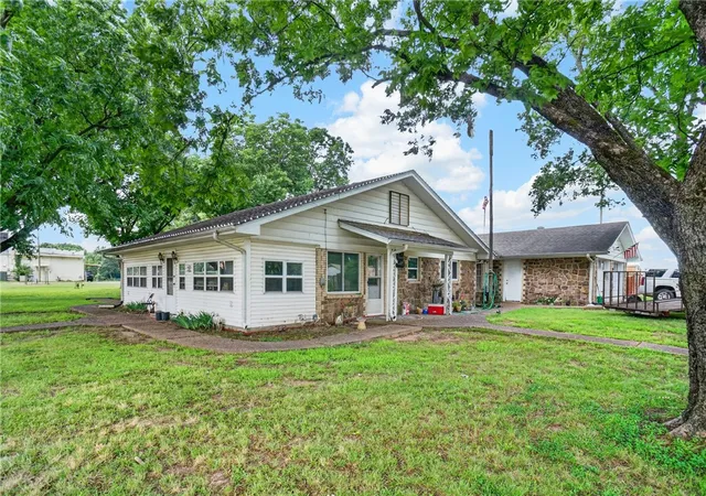 Homes for sale in Scranton, AR | 108 N Park Ave, Scranton, AR 72863 | MLS# 1351841