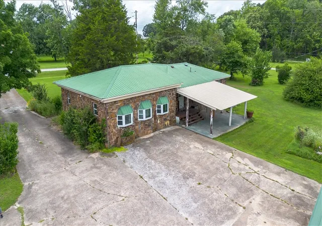 1st image of 12856 Sw Bush Valley Rd, Lincoln, AR 72744 | MLS# 1351687