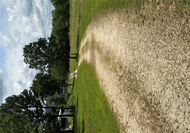 3rd image of 108 E Wolfdale Rd, Farmington, AR 72730 | MLS# 1351903