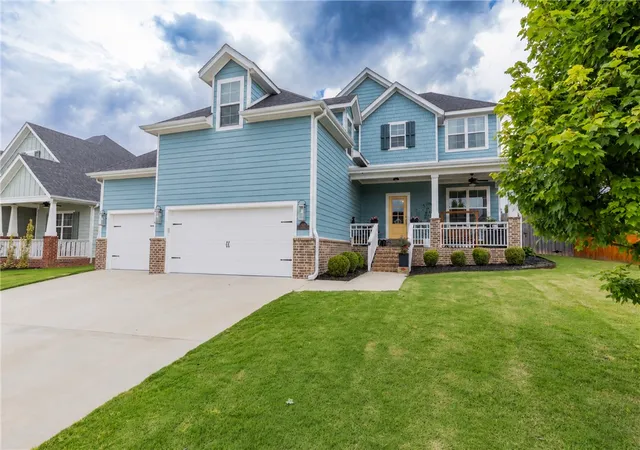 Homes for sale in Cave Springs, AR | 809 Wembley Park, Cave Springs, AR 72718 | MLS# 1351905