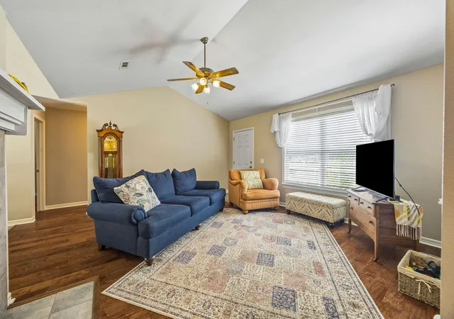 image of 1286 Hackberry Pl, Elkins, AR 72727 | MLS# 1351040