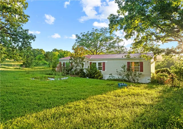 Photo 2 of Manufactured home for sale at 465 Marion County 8042, Peel, AR 72668 | MLS# 1351923 | Listing updated on 2026-08-26