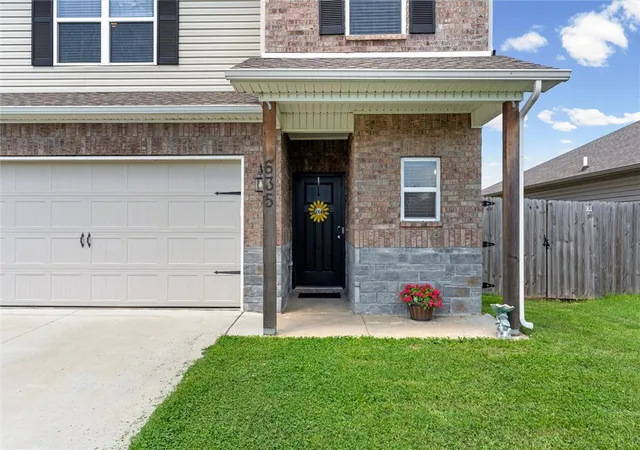 4th image of 635 Woodcreek Loop, Lowell, AR 72745 | MLS# 1351917