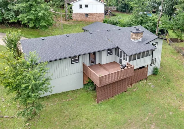 2nd image of 1981 N Greenview Dr, Fayetteville, AR 72701 | MLS# 1351931