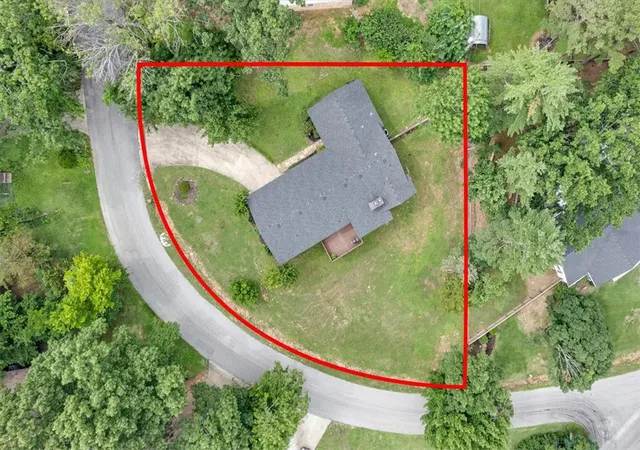 3rd image of 1981 N Greenview Dr, Fayetteville, AR 72701 | MLS# 1351931