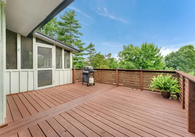 5th image of 1981 N Greenview Dr, Fayetteville, AR 72701 | MLS# 1351931