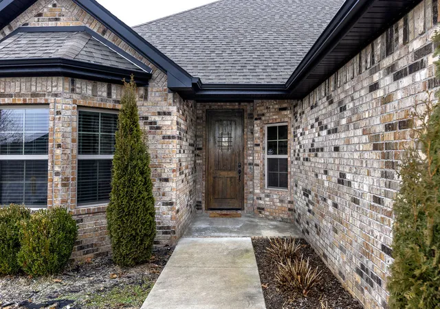 Photo 4 of Single family home for sale at 438 N Reeds Brg Dr, Fayetteville, AR 72704 | MLS# 1351977 | Listing updated on 2026-06-15