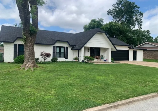 1st image of 1006 S 21st St, Rogers, AR 72758 | MLS# 1352023