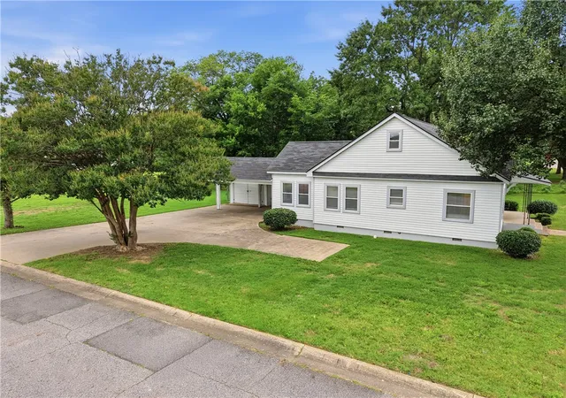Homes for sale in Russellville, AR | 412 E H St, Russellville, AR 72801 | MLS# 1352049