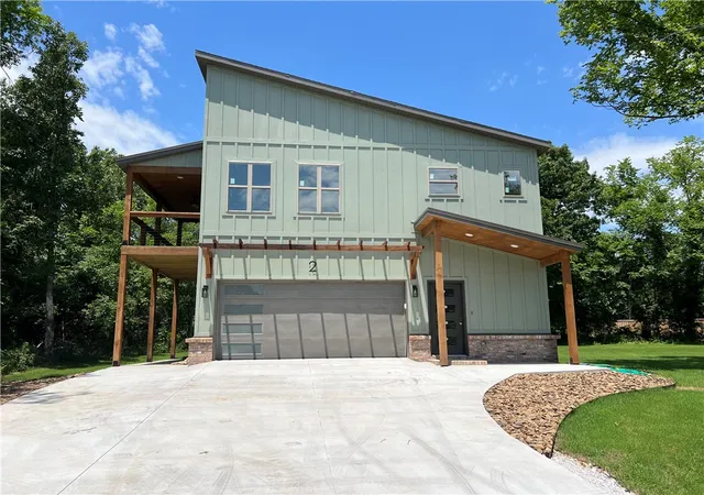 1st image of 2 Birsay Dr, Bella Vista, AR 72715 | MLS# 1351973