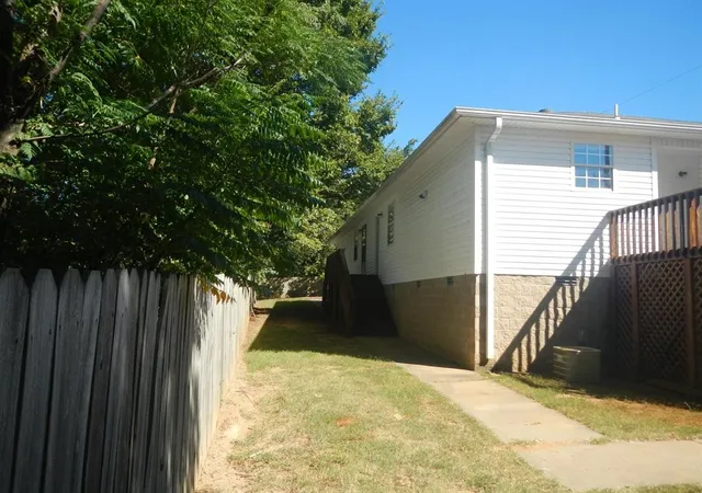 1st image of 800 Williams St, Morrilton, AR 72110 | MLS# 1351585