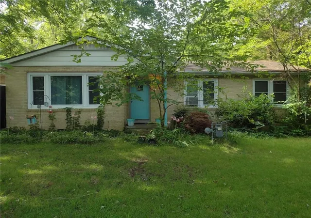 1st image of 1927 W Wedington Dr, Fayetteville, AR 72701 | MLS# 1352148