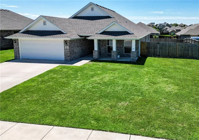 Homes for sale in Bentonville, AR | 531 Melrose Pl, Bentonville, AR 72712 | MLS# 1352127