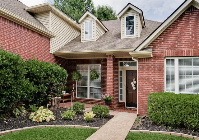 2nd image of 5203 S 45th St, Rogers, AR 72758 | MLS# 1351754