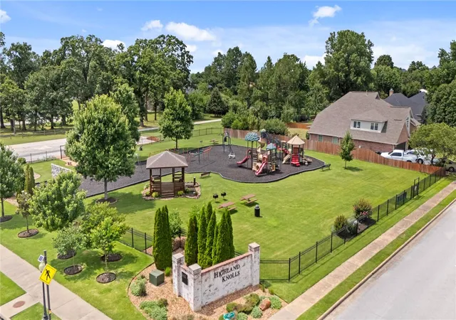 42nd image of 5203 S 45th St, Rogers, AR 72758 | MLS# 1351754