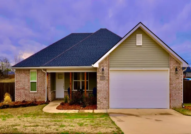Homes for sale in Huntsville, AR | 133 Youngblood Pl, Huntsville, AR 72740 | MLS# 1352183
